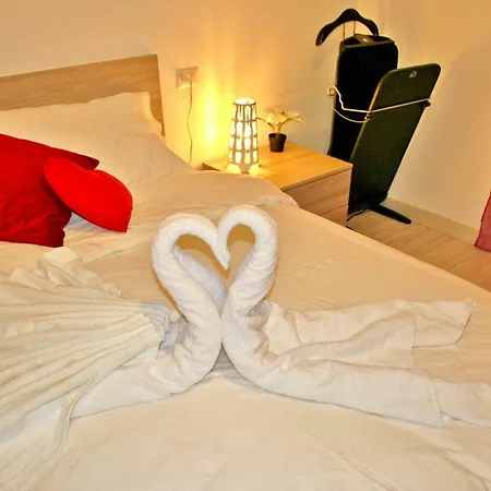The Pearl - Of The Spots In * Milan